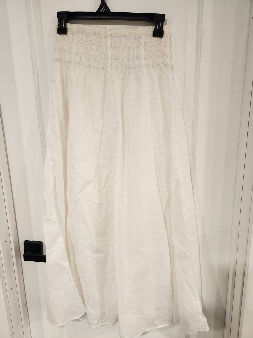 dylan White Smocked-Waist Maxi Skirt 100% Cotton - Picture 4 of 5